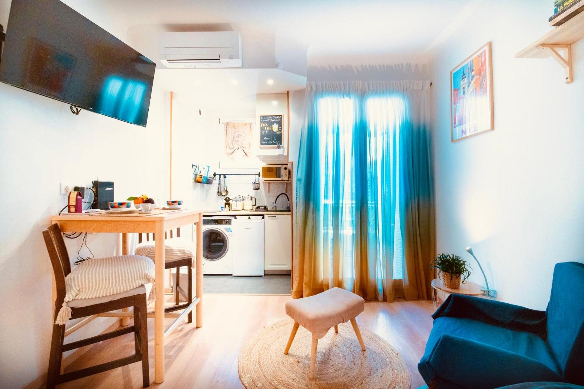 דירות ניס Haliviera - Golden Square, 1Min From Beach מראה חיצוני תמונה